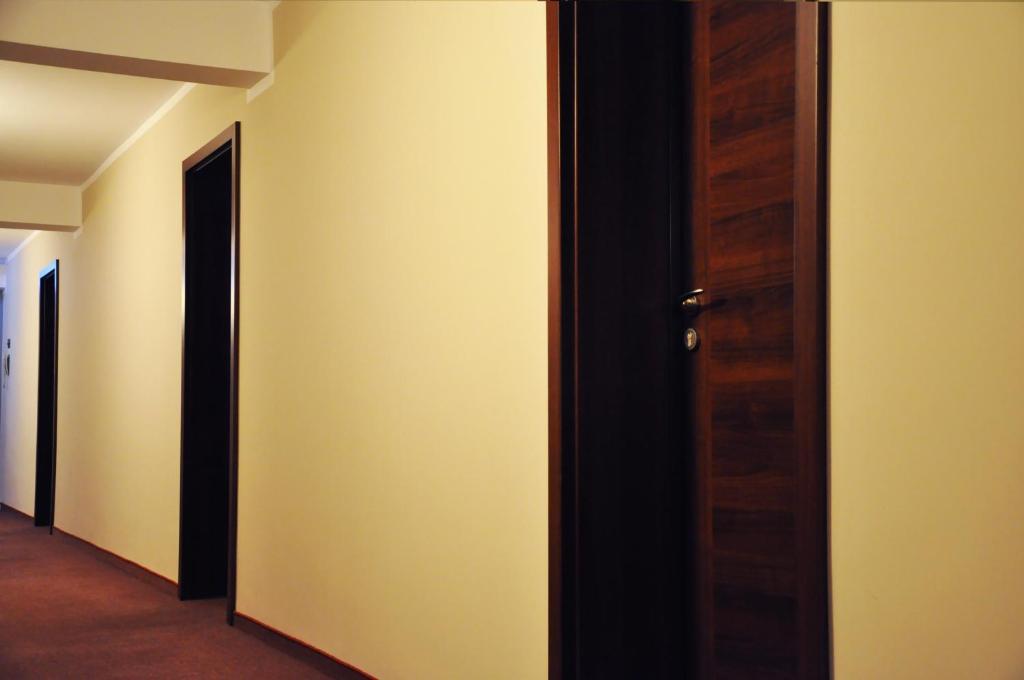 Hotel Pojezierze Щецинек Экстерьер фото
