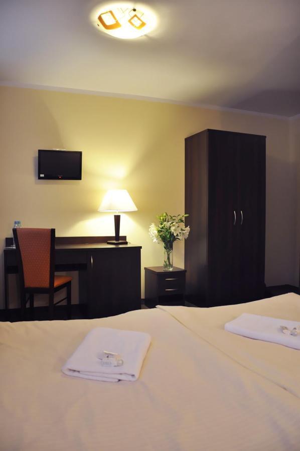 Hotel Pojezierze Щецинек Номер фото