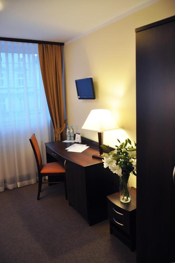Hotel Pojezierze Щецинек Номер фото